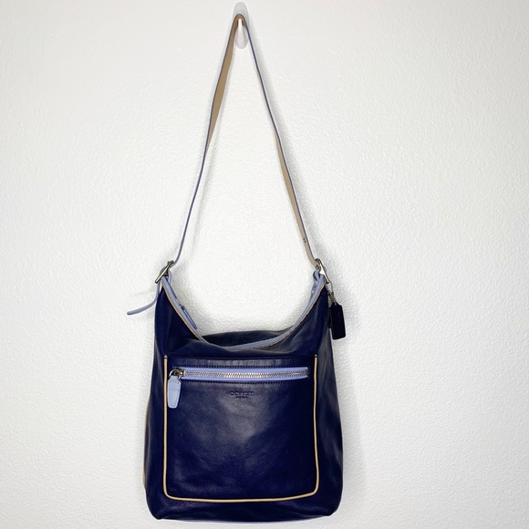 Coach Legacy Leather Duffel Hobo Shoulder Bag - Picture 4 of 16